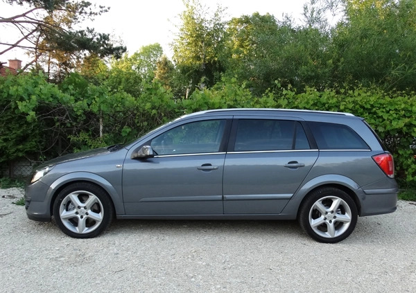 Opel Astra cena 14500 przebieg: 107500, rok produkcji 2005 z Tarnów małe 172